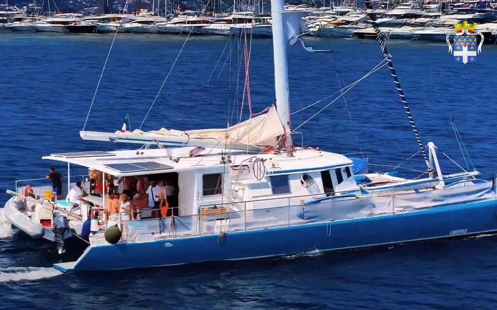 Multihull rental in Antibes