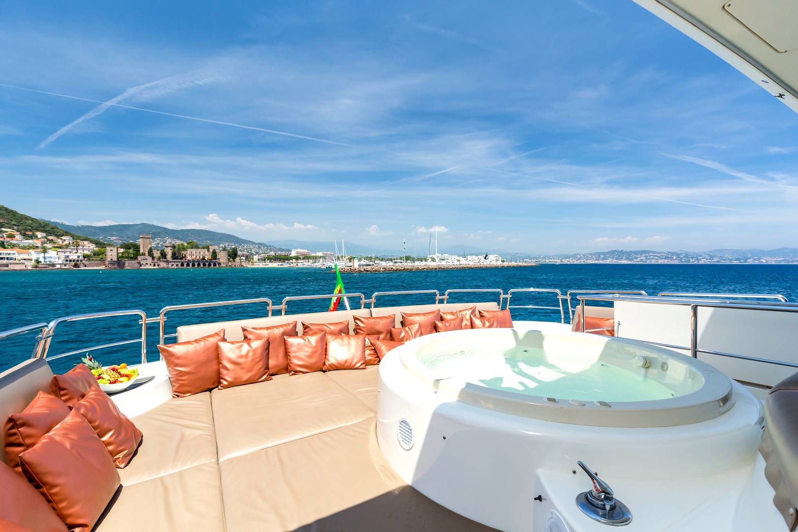 Location yachts AZIMUT 100