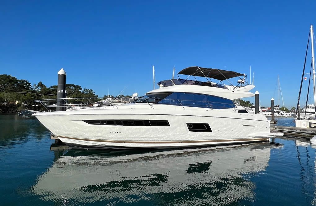 Location yachts Jeanneau Prestige Fly 560