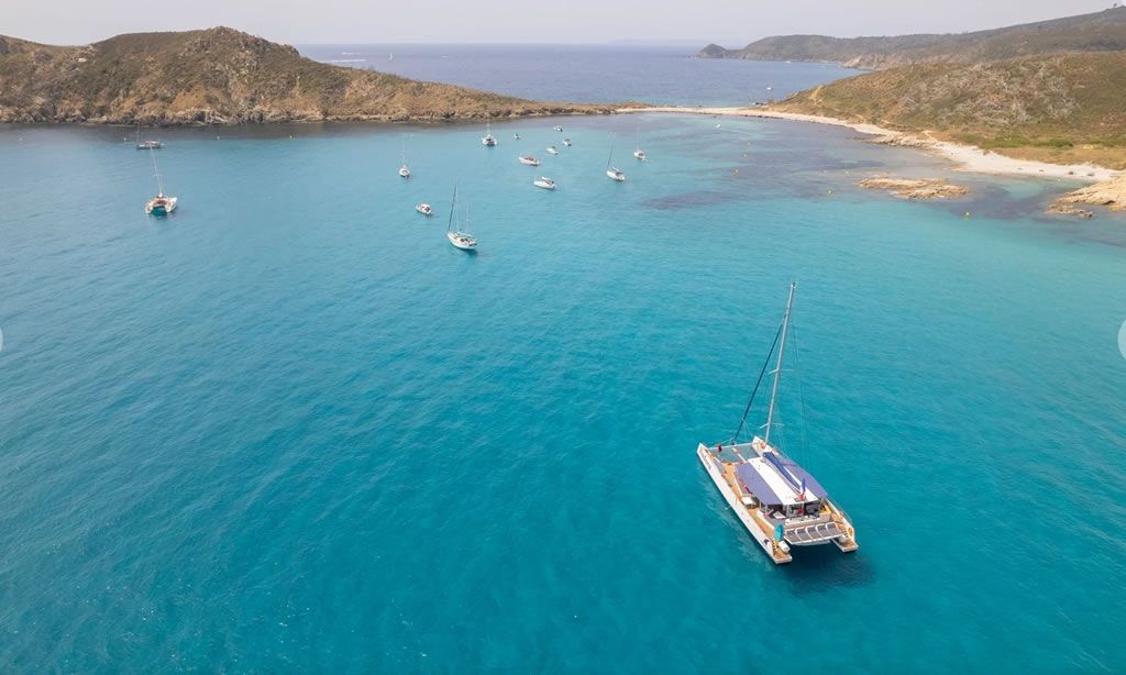 Catamarans rental CATAMARAN XT 146