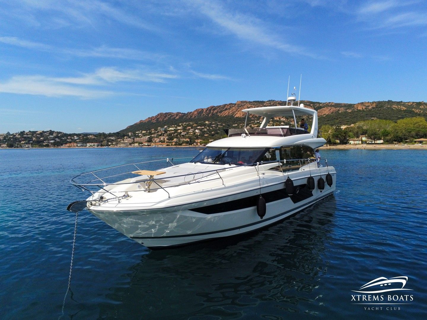 Location yachts Jeanneau Prestige Fly 590