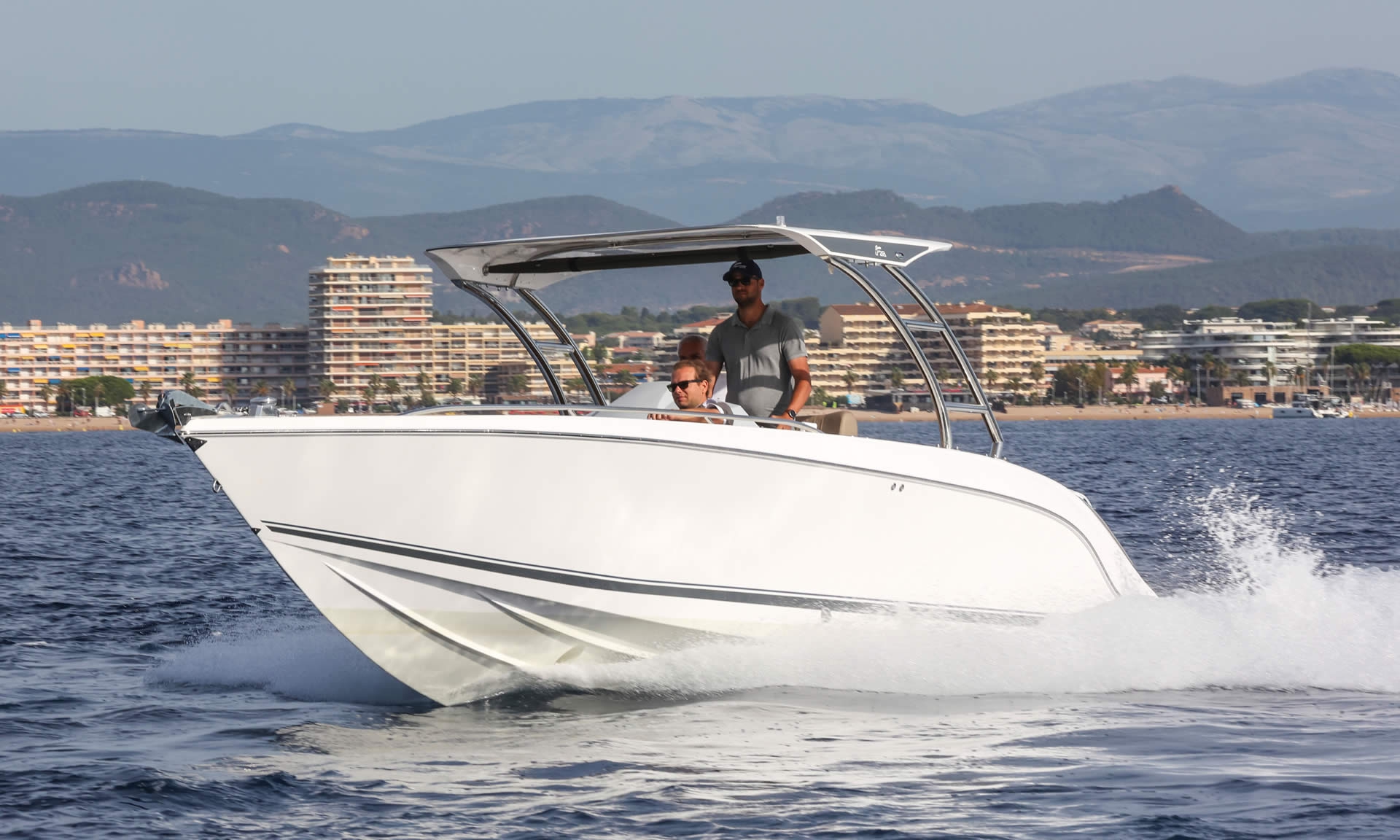 Yachts rental Imersea F28