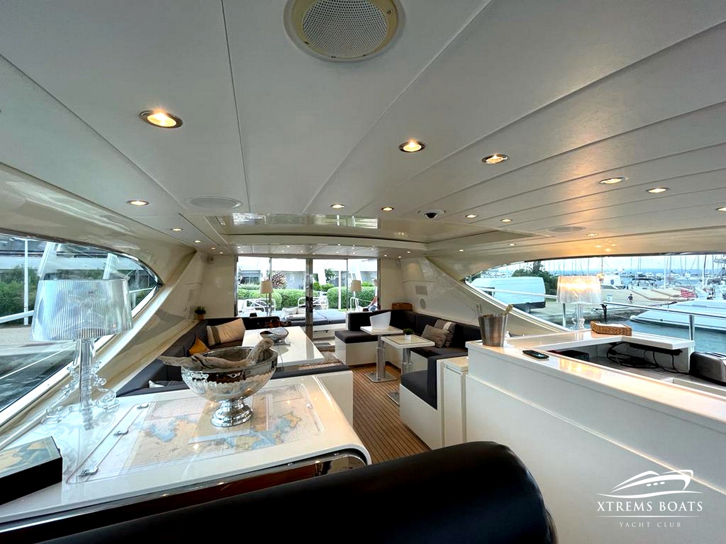 Location yachts Leopard 24