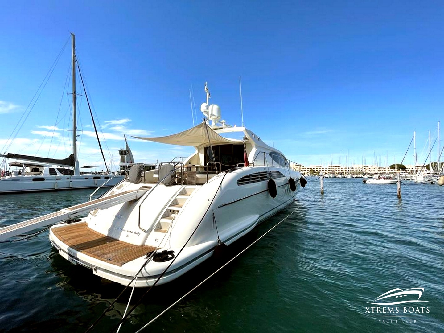 Location yachts Leopard 24