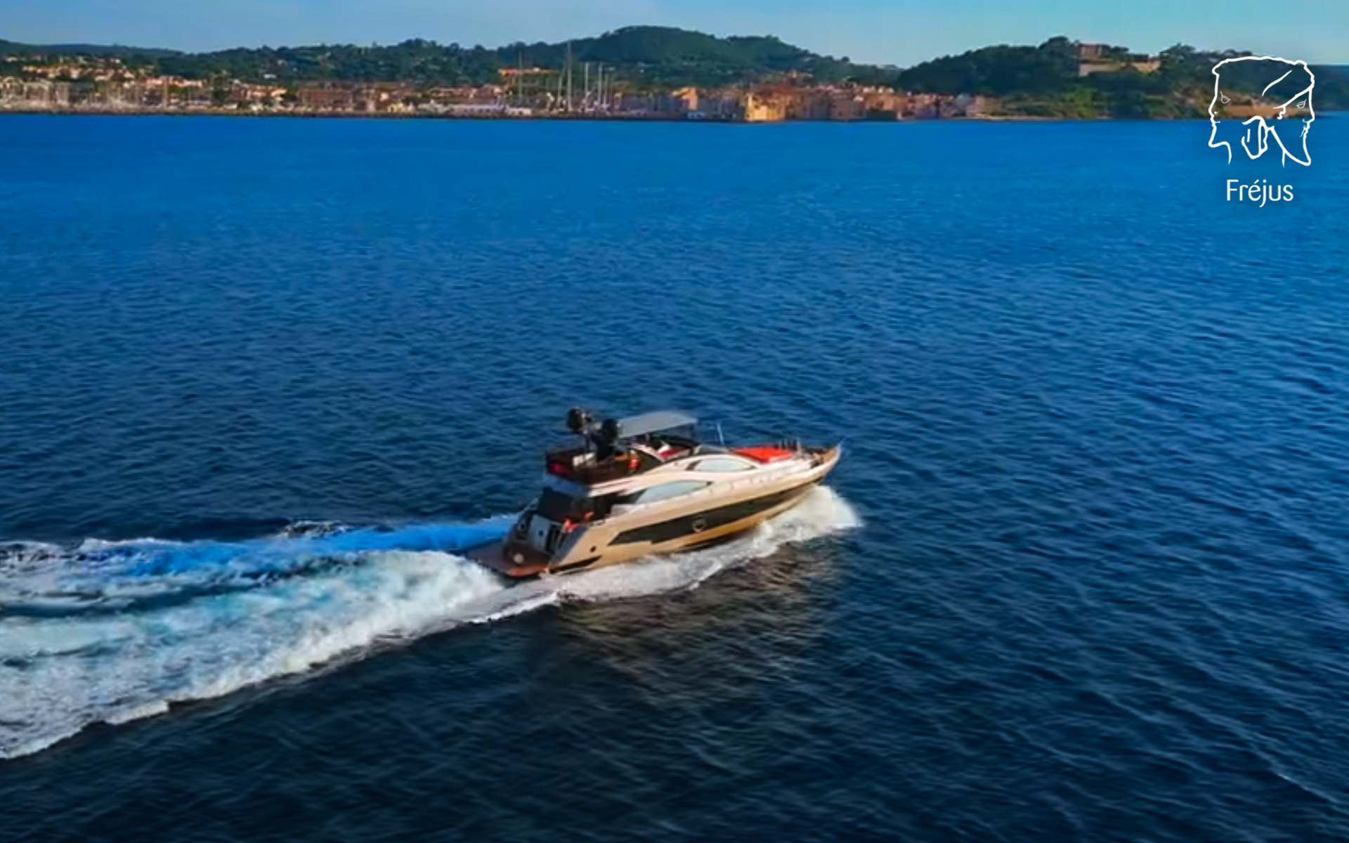 Location services Soirée en mer sur un yacht à Fréjus