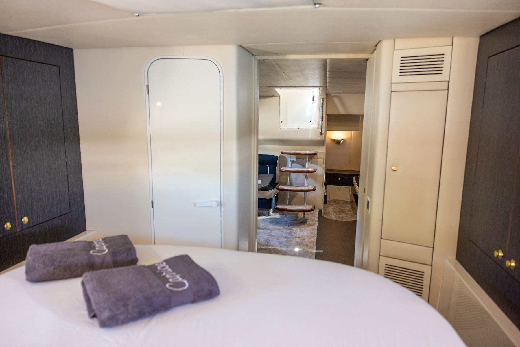 Location yachts BAIA ZERO 43