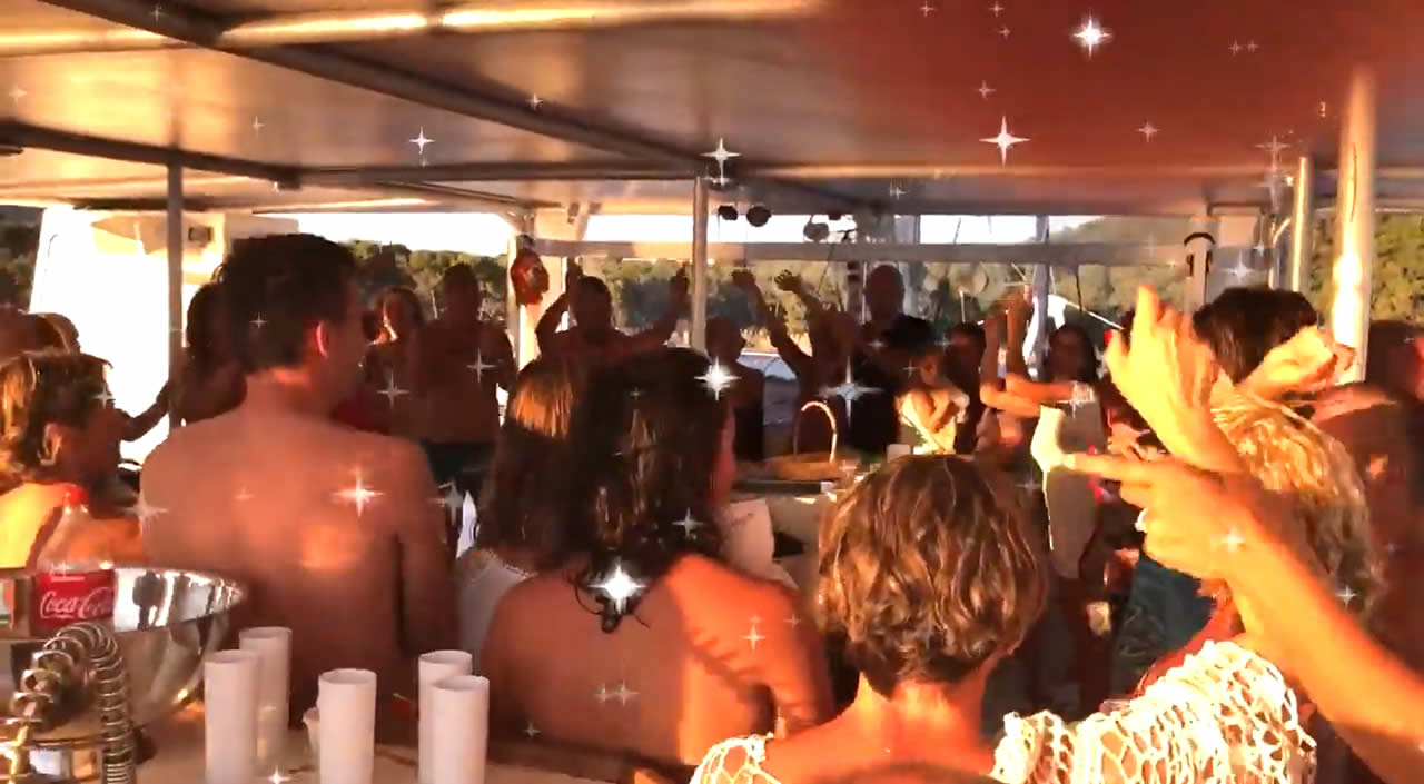 Services rental FÊTER SON ANNIVERSAIRE SUR UN YACHT